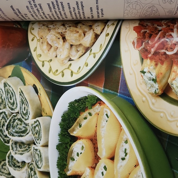 LOT Vintage Cookbooks - Picture 16 of 16